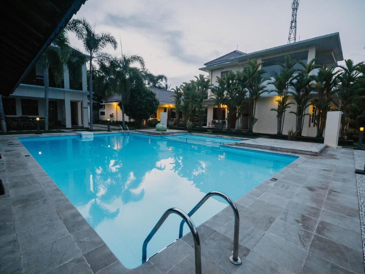 Sunrise Resort バツカラス エクステリア 写真