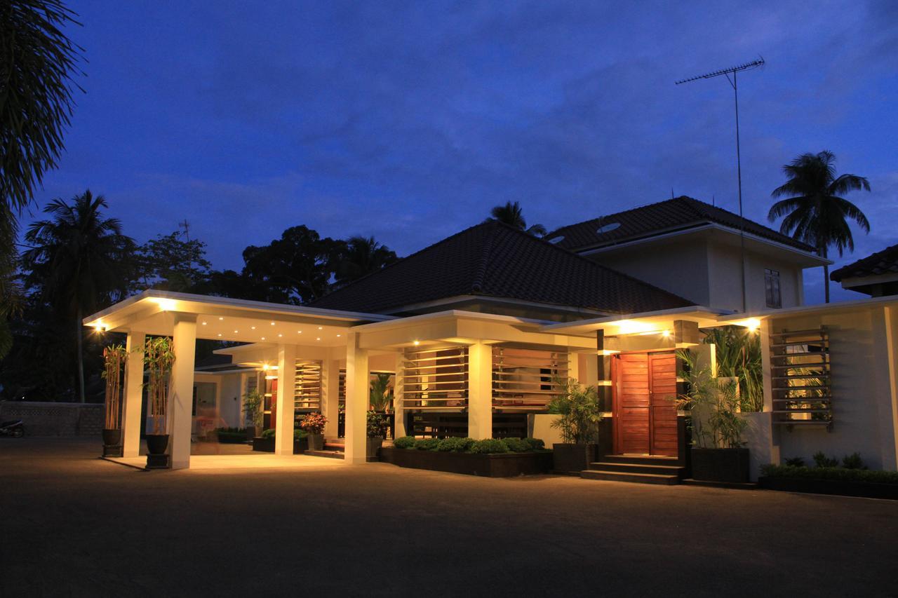 Sunrise Resort バツカラス エクステリア 写真